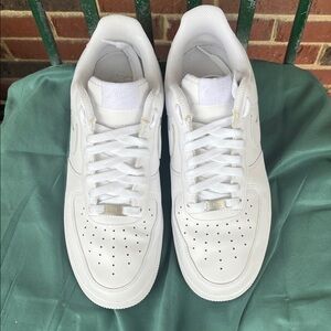 Nike White Air Force 1 Low Sneakers